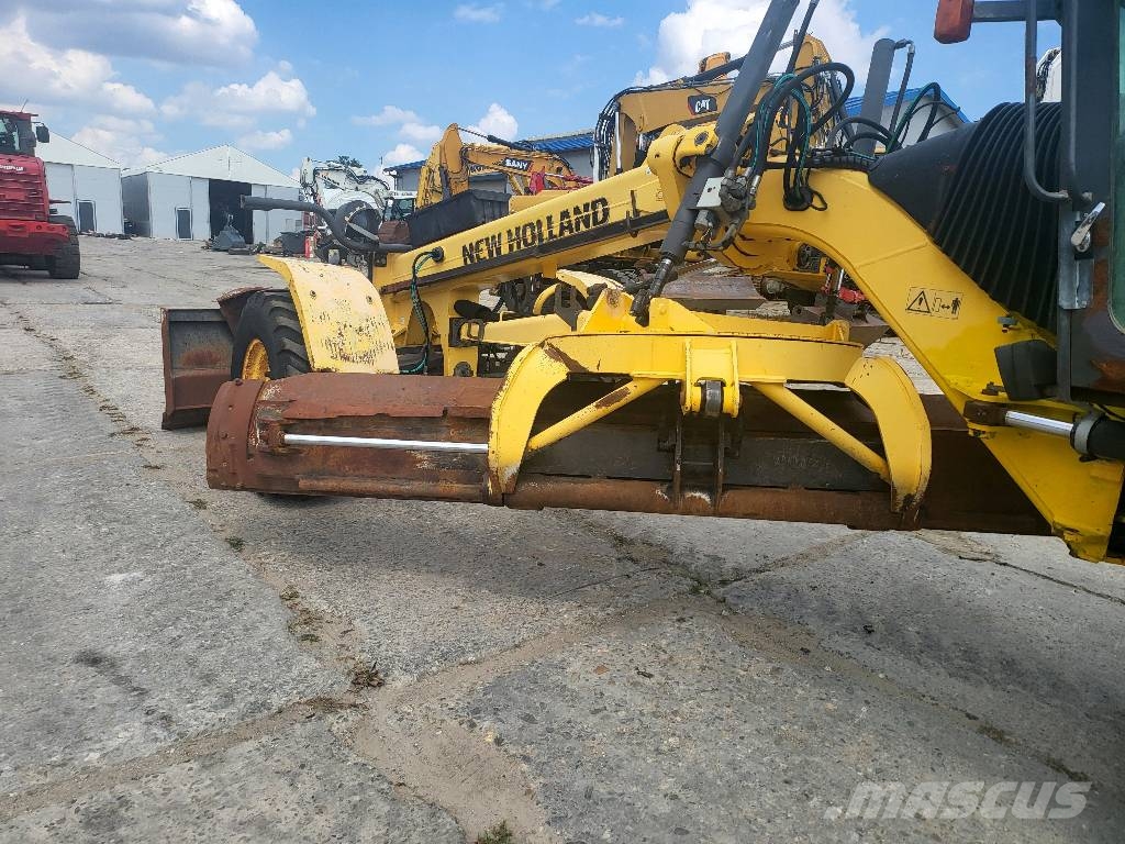 New Holland F 106.6 Graders