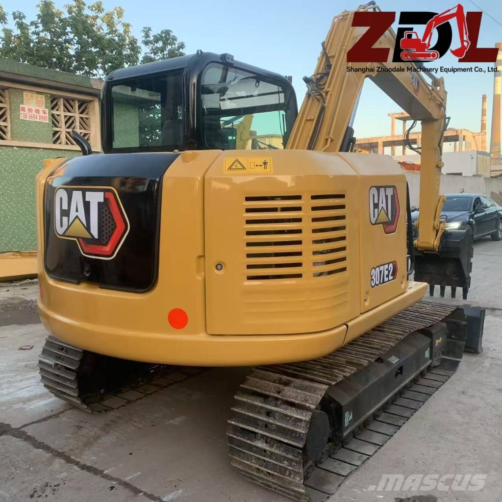 CAT 307 E Paletli ekskavatörler