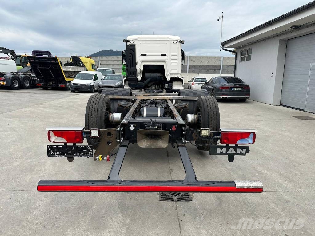 MAN TGS 26.460 6X4 HYDRO DRIVE Camiones con chasís y cabina