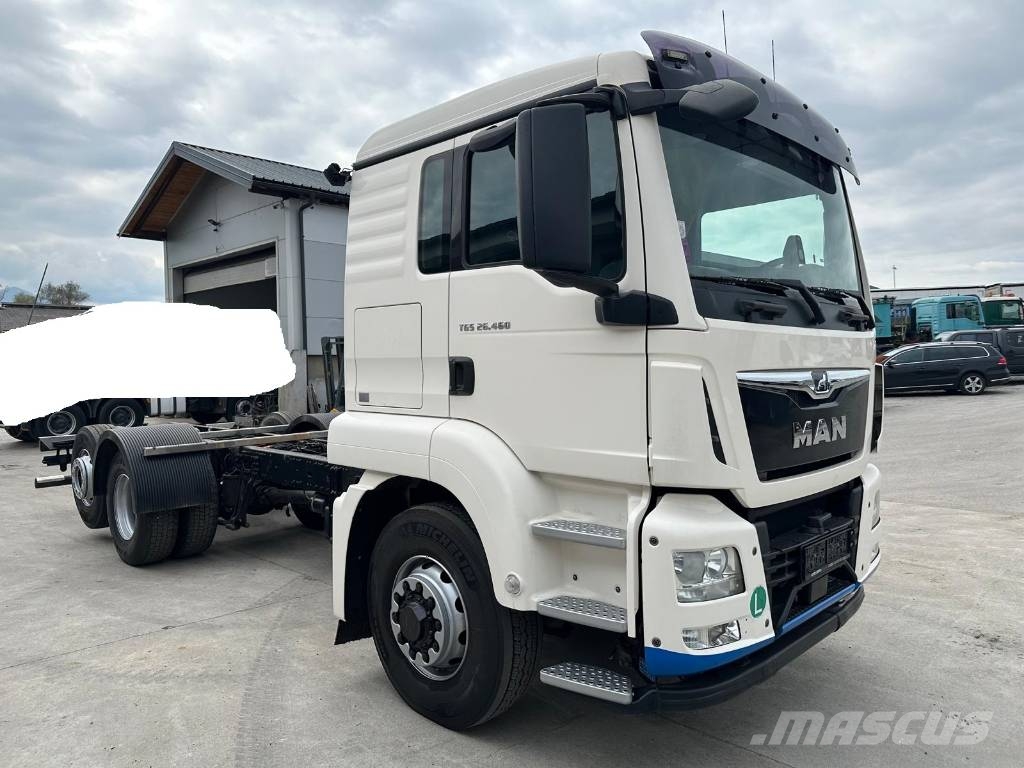 MAN TGS 26.460 6X4 HYDRO DRIVE Camiones con chasís y cabina