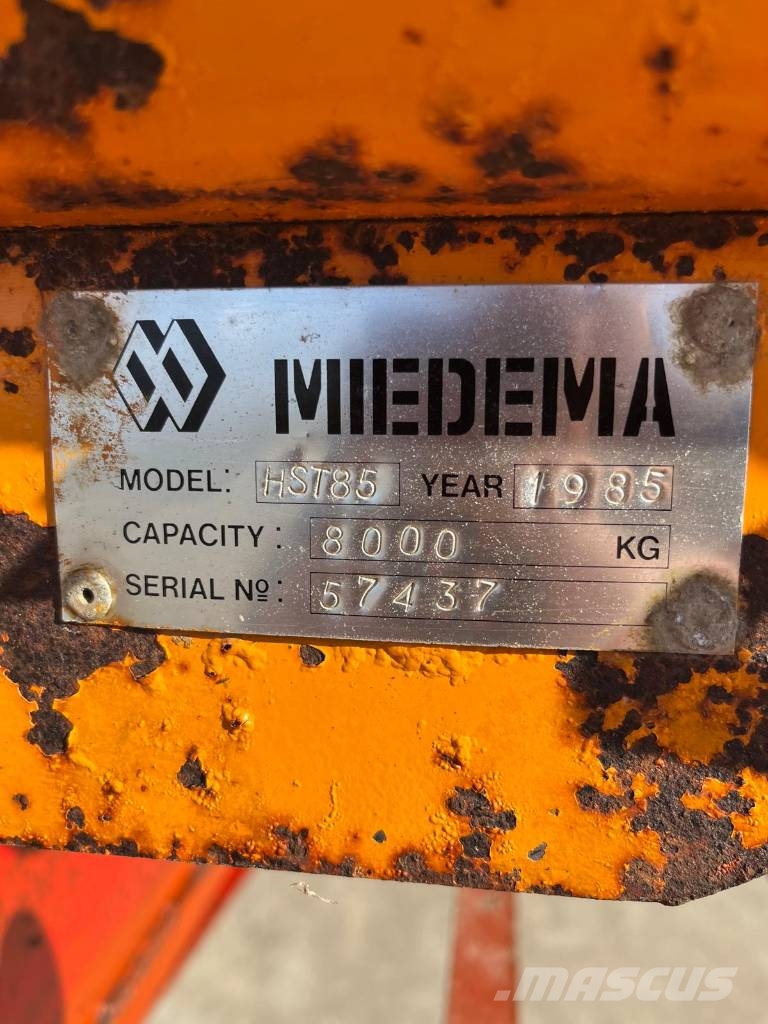 Miedema Prestige 85 2 stuks Tipper trailers