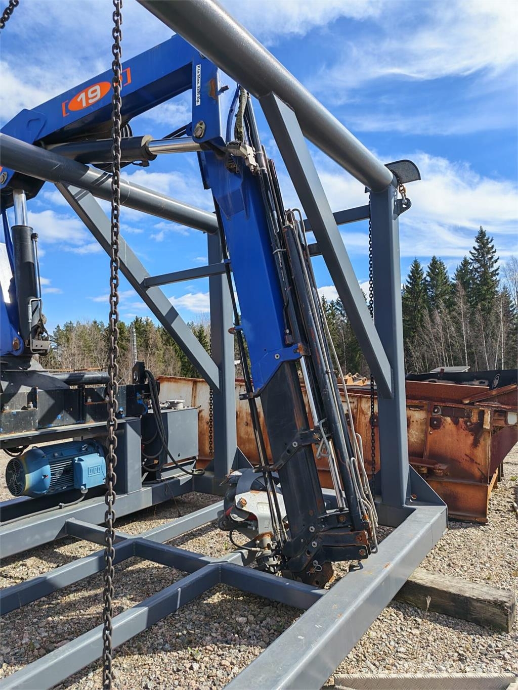 PM 19 Kappaletavaranosturi Loader cranes