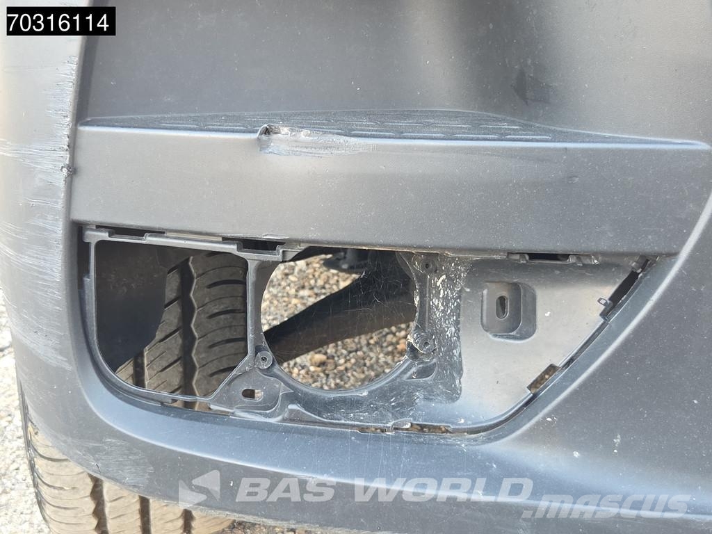 Renault Master 145PK Furgón Caja Cerrada – LED - Navegació Muut autot
