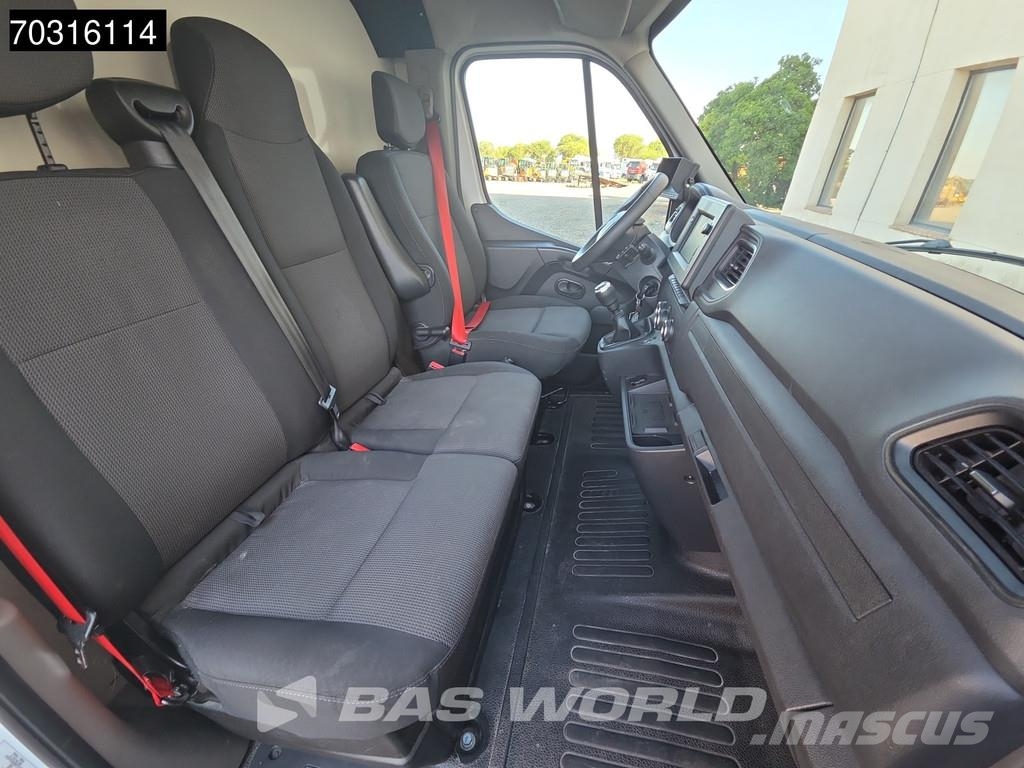 Renault Master 145PK Furgón Caja Cerrada – LED - Navegació Muut autot