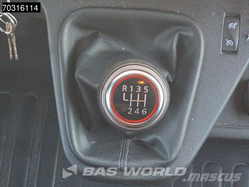 Renault Master 145PK Furgón Caja Cerrada – LED - Navegació Muut autot