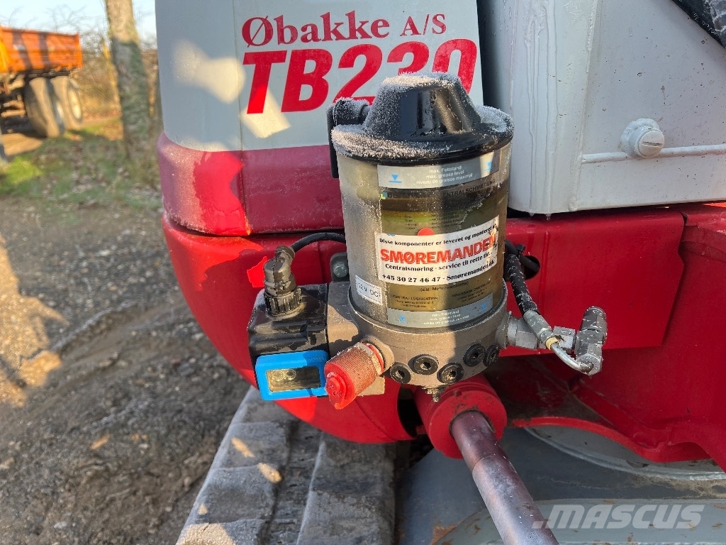 Takeuchi TB230 Мини екскаватори < 7 т