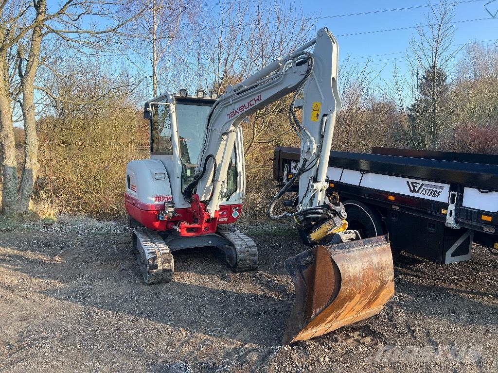 Takeuchi TB230 Мини екскаватори < 7 т