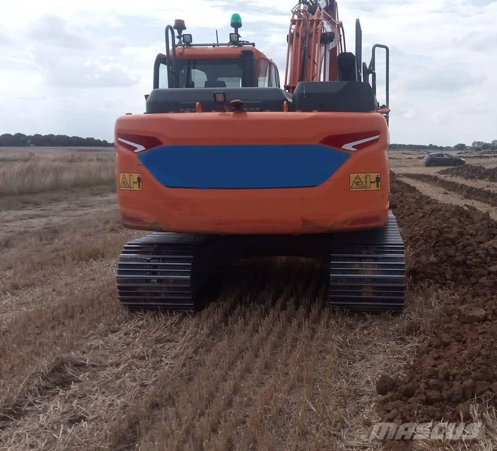 Doosan DX 140 LC-7 Bandgrävare