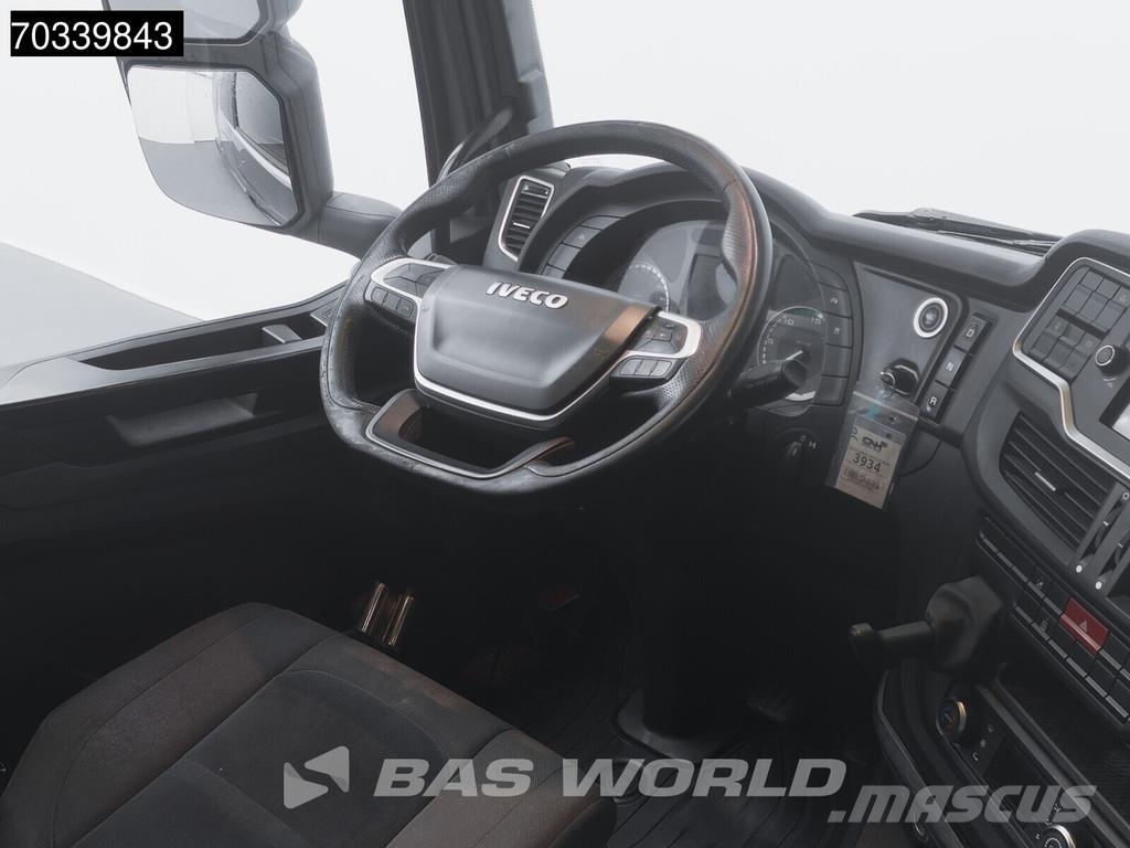 Iveco S-Way 570 4X2 Retarder 2x Tanks Standklima Navi AC Tracteur routier
