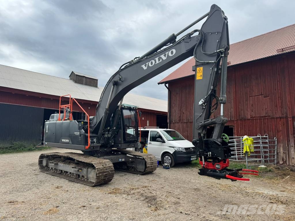 Volvo EC 220 EL / Leica 3D Bageri gusjeničari