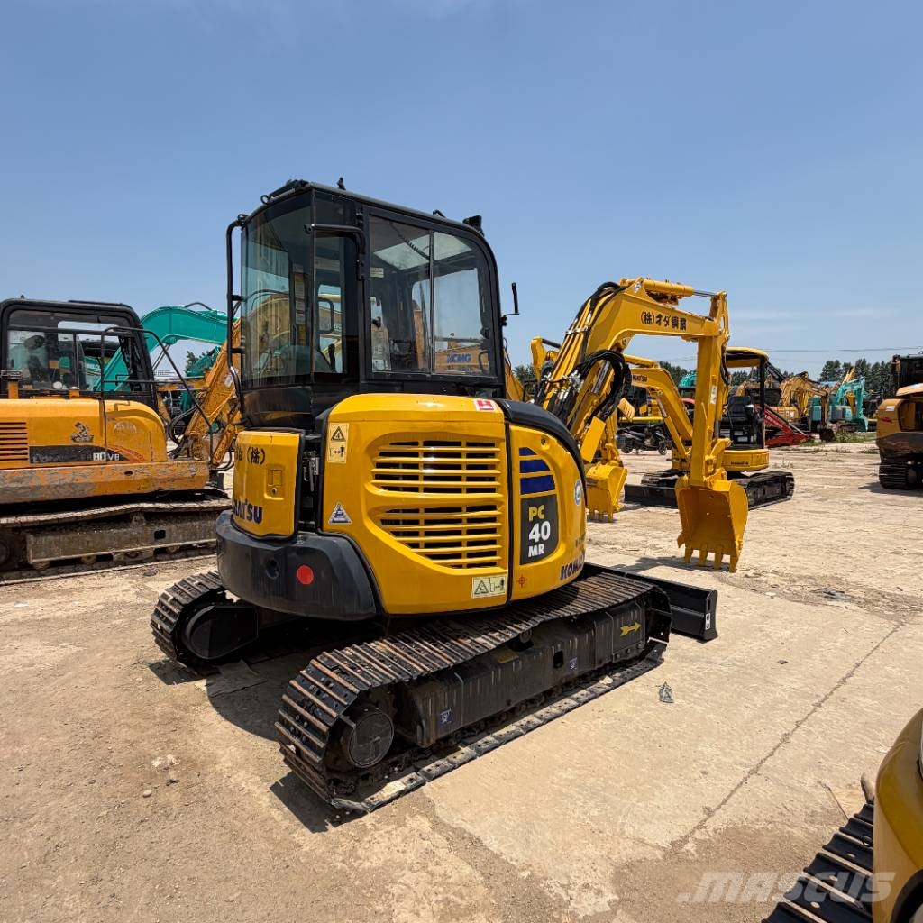 Komatsu PC 40 Vikšriniai ekskavatoriai