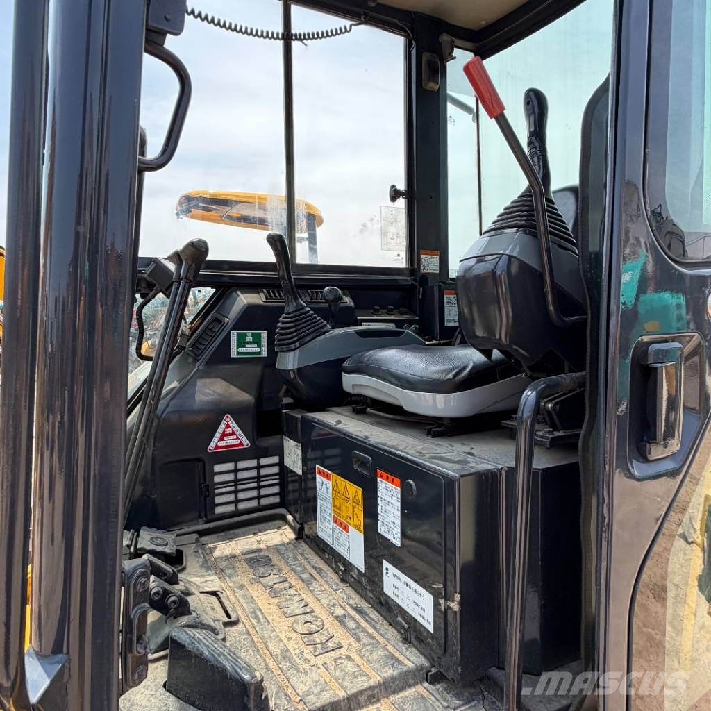 Komatsu PC 40 Vikšriniai ekskavatoriai