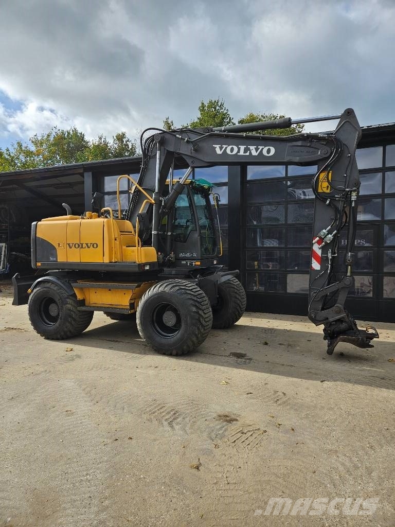 Volvo EW 140 C Колесни екскаватори