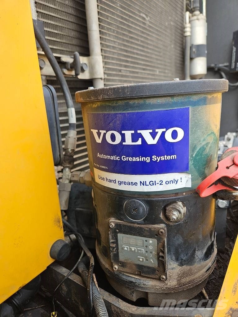 Volvo EW 140 C Колесни екскаватори