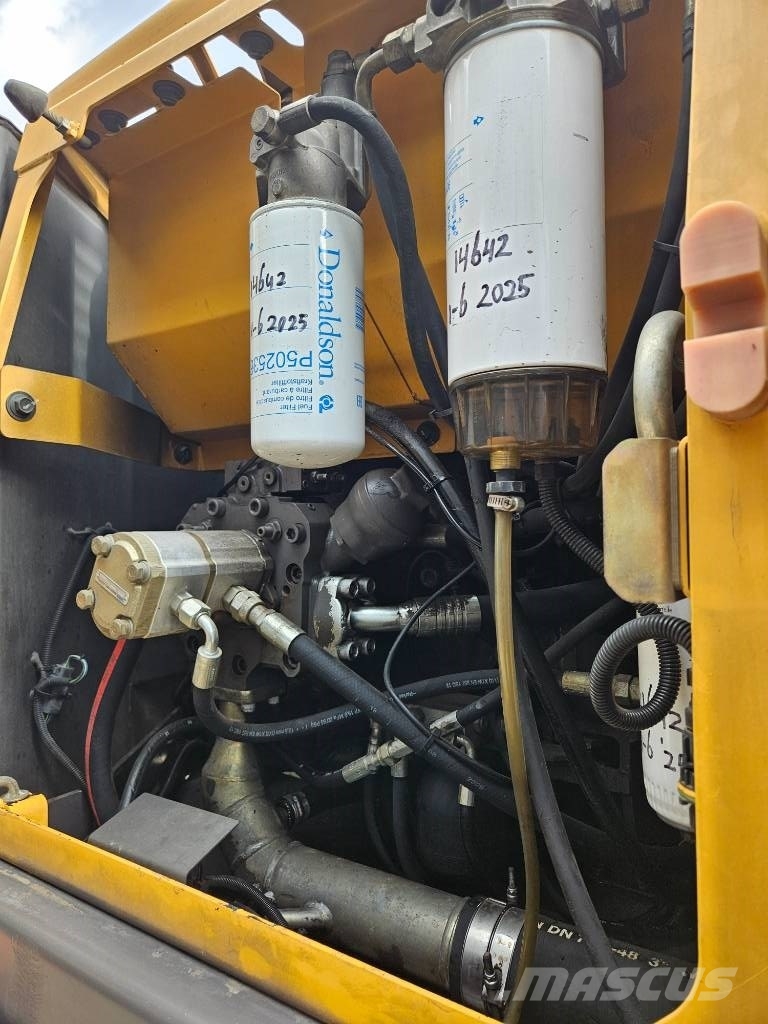 Volvo EW 140 C Колесни екскаватори
