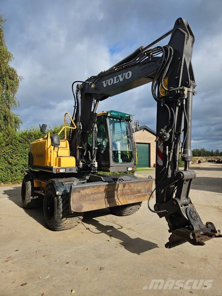 Volvo EW 140 C Колесни екскаватори