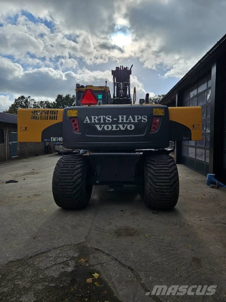 Volvo EW 140 C Колесни екскаватори