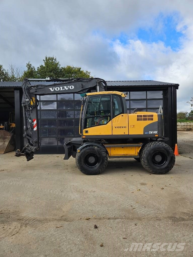 Volvo EW 140 C Колесни екскаватори