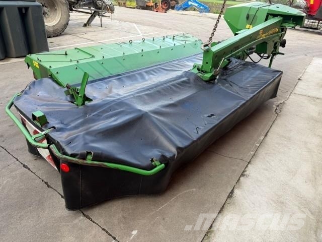 John Deere Achter 331 + Front 228 A Podadoras