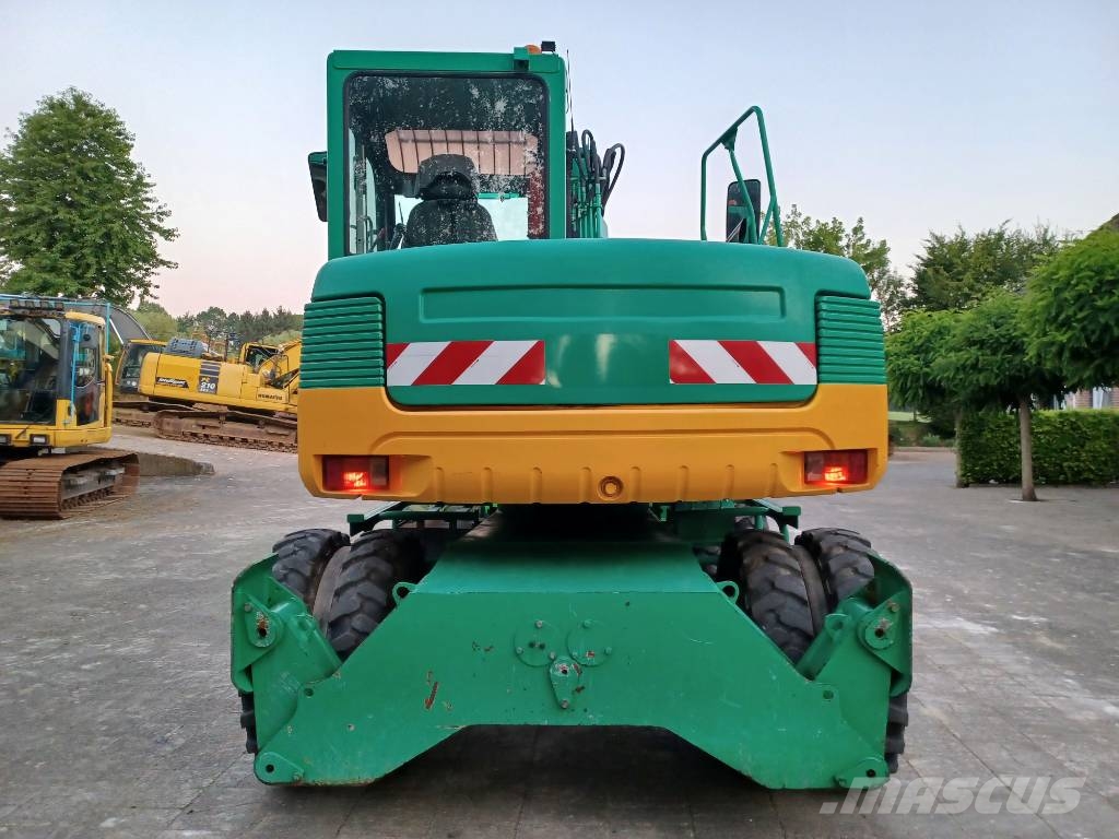 Takeuchi TB 175 W not TB 295 W Lastik tekerli ekskavatörler