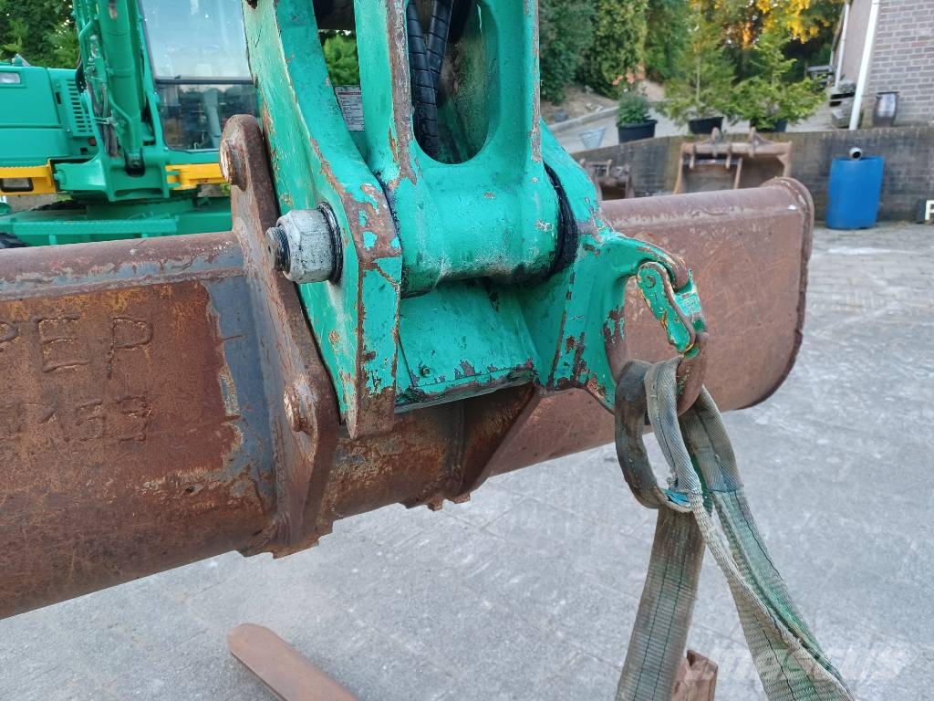 Takeuchi TB 175 W not TB 295 W Lastik tekerli ekskavatörler