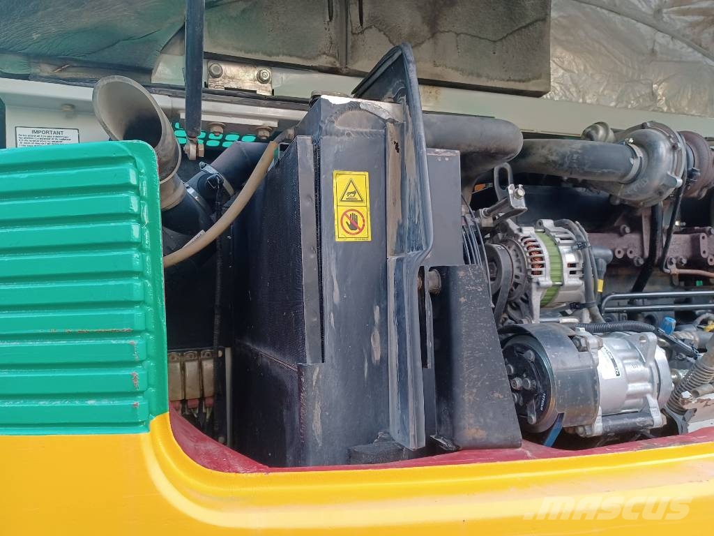Takeuchi TB 175 W not TB 295 W Lastik tekerli ekskavatörler