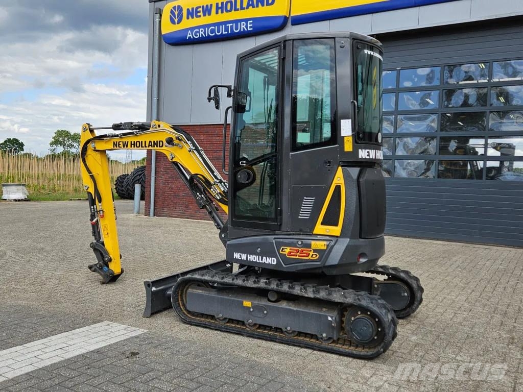 New Holland E25D minikraan ミニクレーン
