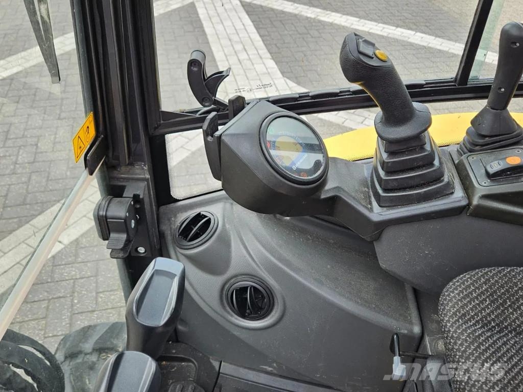 New Holland E25D minikraan ミニクレーン