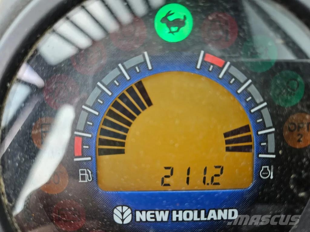 New Holland E25D minikraan ミニクレーン