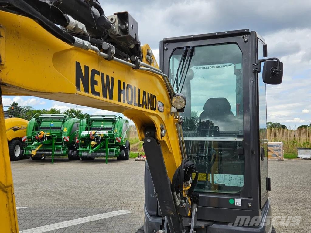 New Holland E25D minikraan ミニクレーン