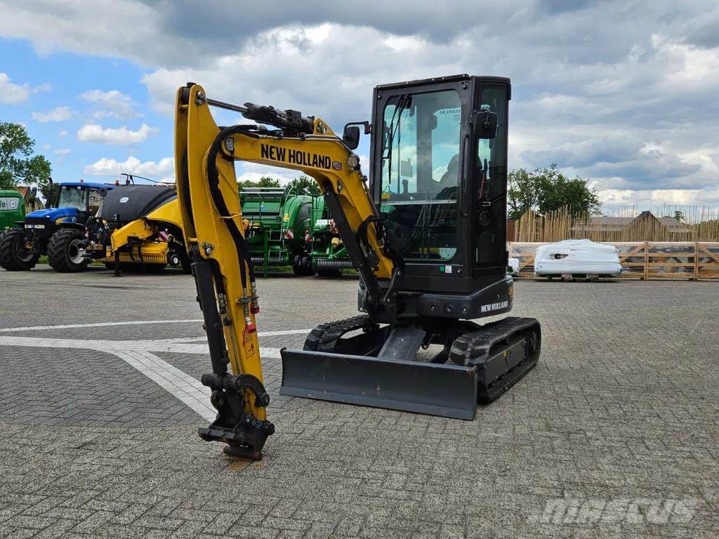 New Holland E25D minikraan ミニクレーン
