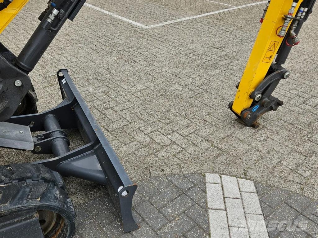 New Holland E25D minikraan ミニクレーン