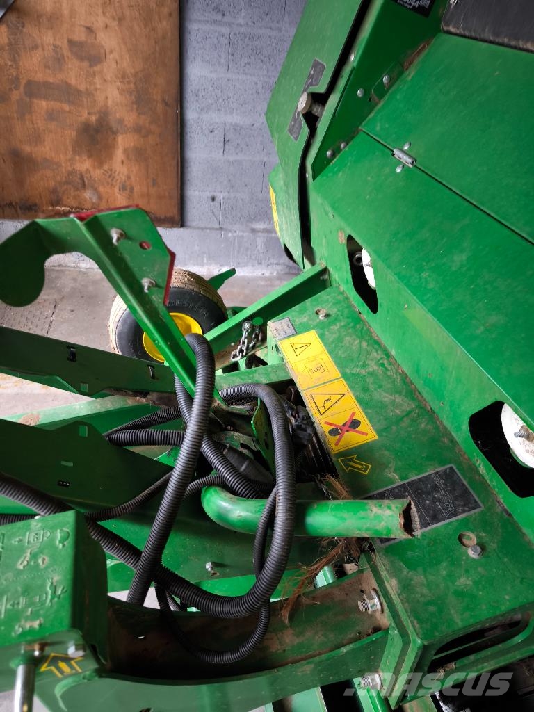 John Deere V461M Rotoempacadoras