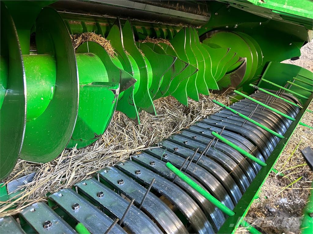 John Deere V461M Pyöröpaalaimet