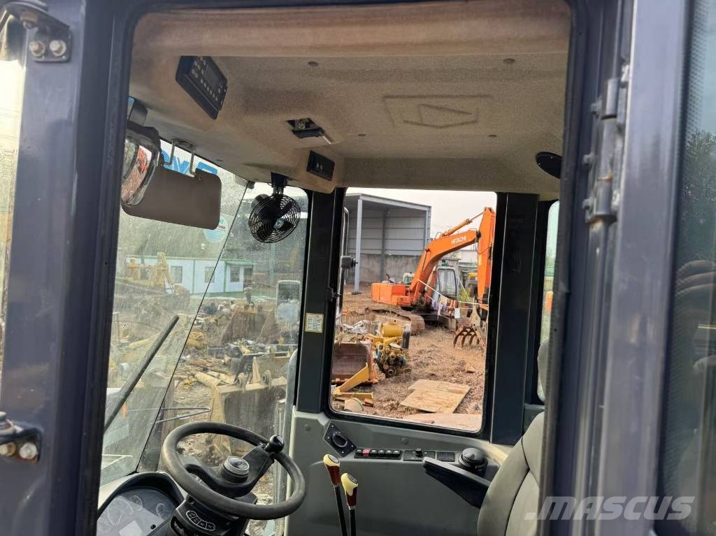XCMG LW500F 轮式装载机