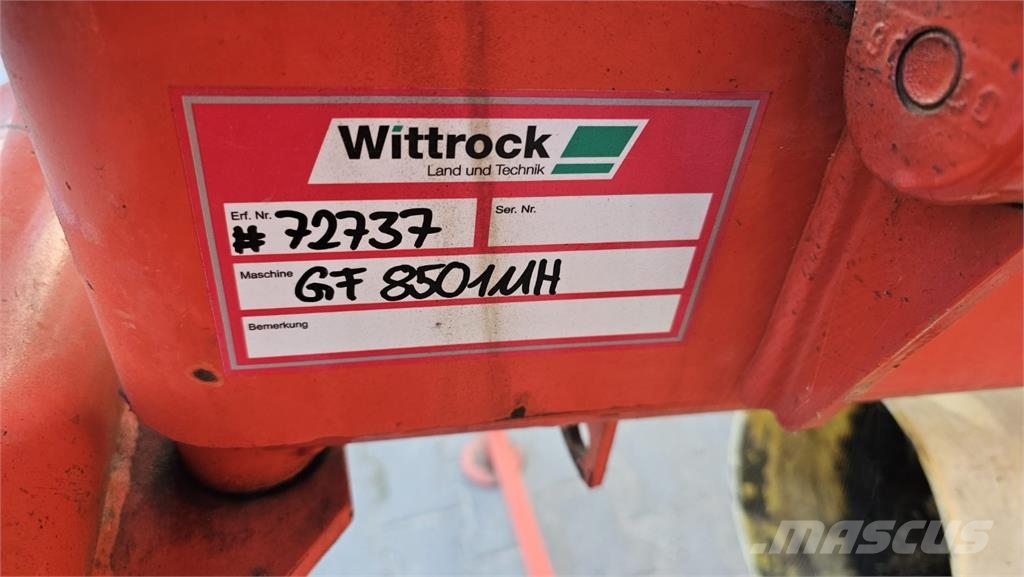 Kuhn GF 8501MH مكابس وميبسات التبن