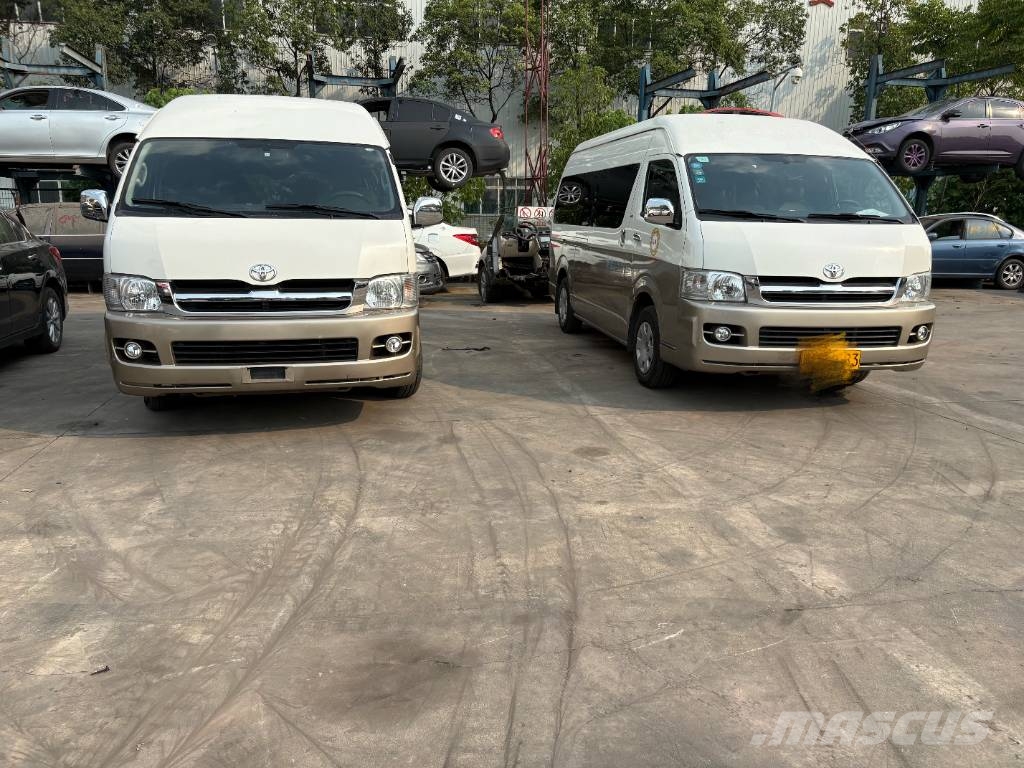 Toyota Hiace Commuter Furgonetas /Furgón