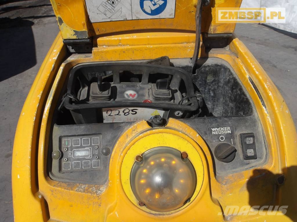 Wacker Neuson RTSC 3 Tandemové válce