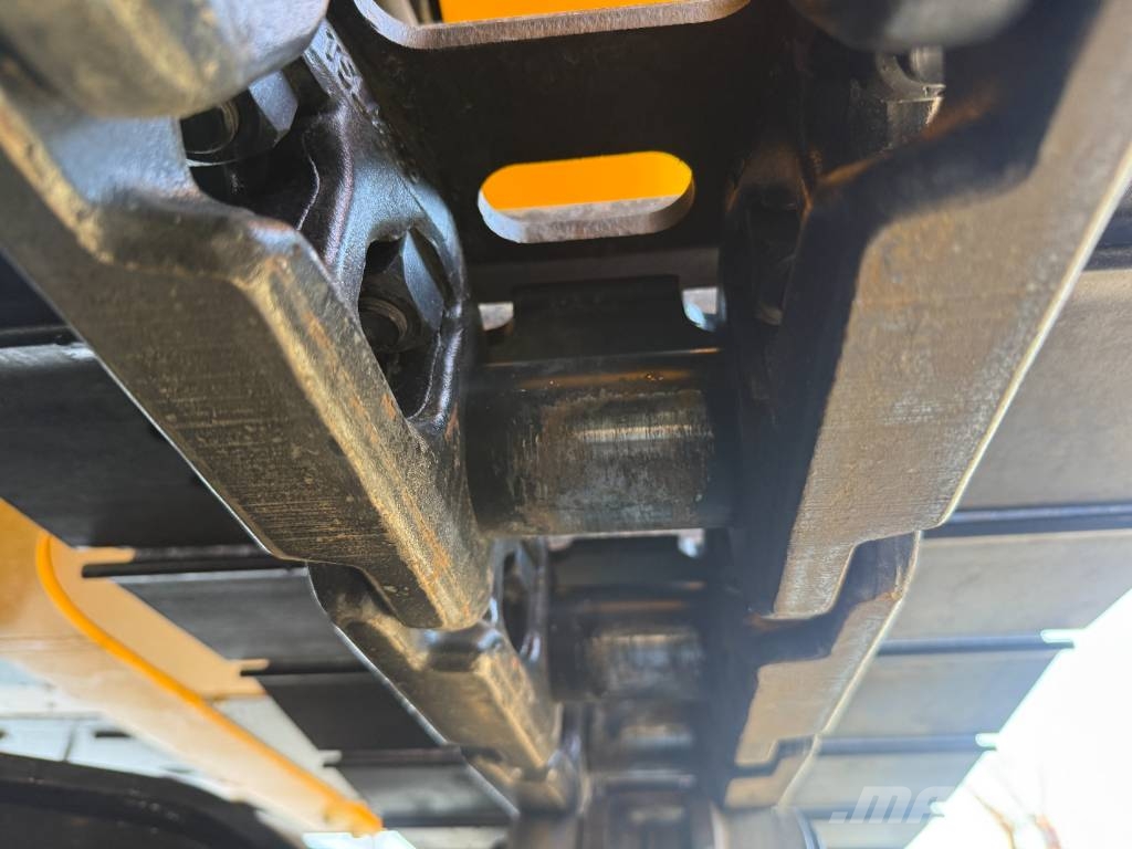 JCB 205 *2026 Model* New / Unused / Hammer Lines 大型油圧ショベル12t以上(パワーショベル・ユンボ)