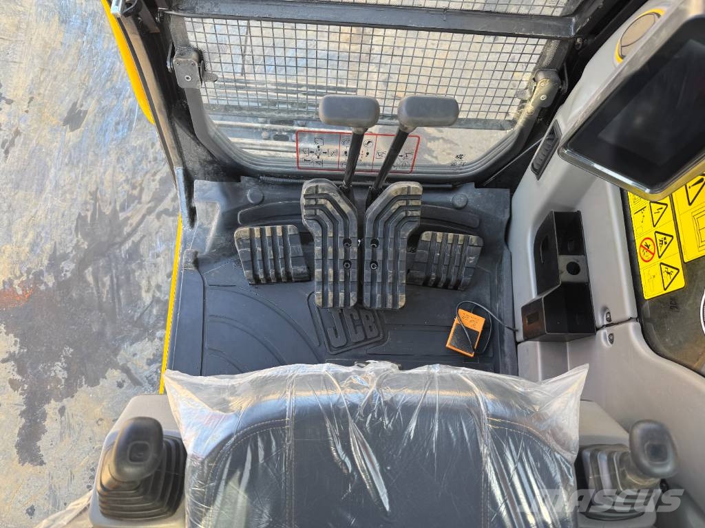 JCB 205 *2026 Model* New / Unused / Hammer Lines 大型油圧ショベル12t以上(パワーショベル・ユンボ)
