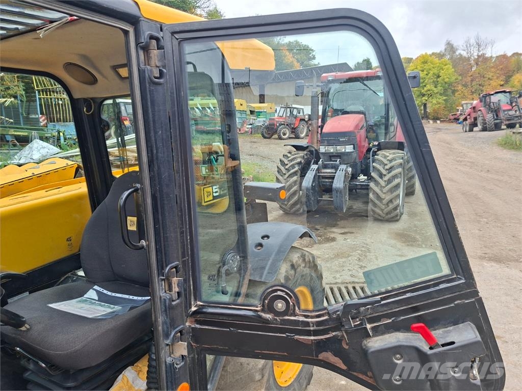 JCB 527-58 AGRI 4X4 Outros Florestal