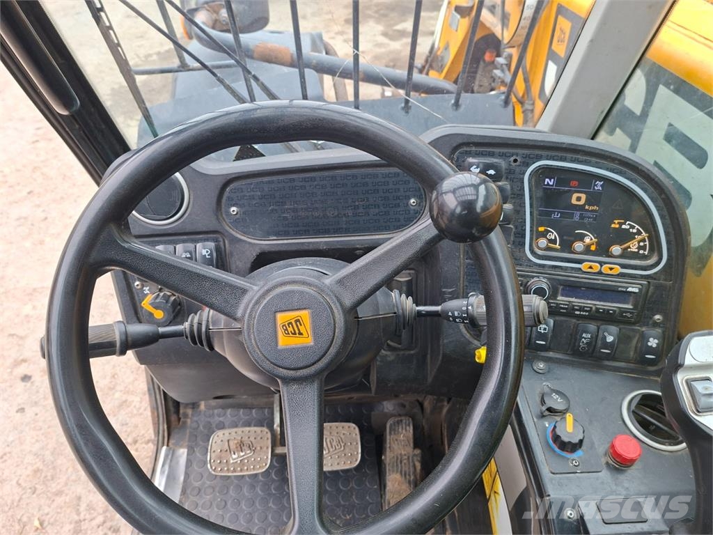 JCB 527-58 AGRI 4X4 Outros Florestal