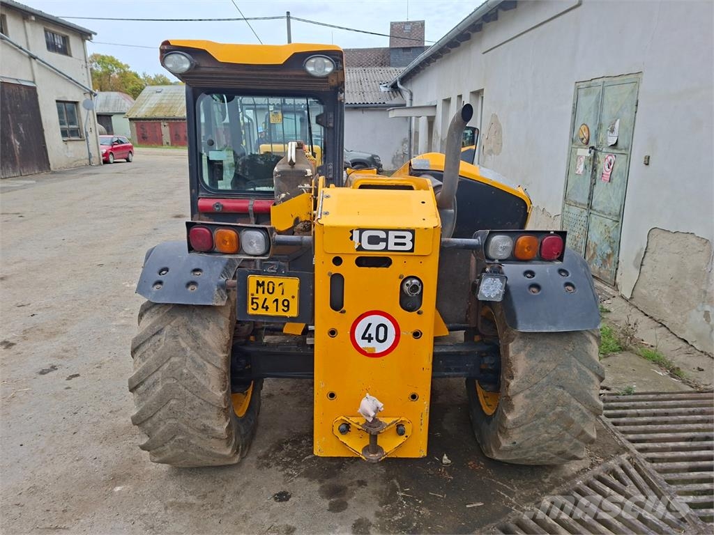 JCB 527-58 AGRI 4X4 Outros Florestal