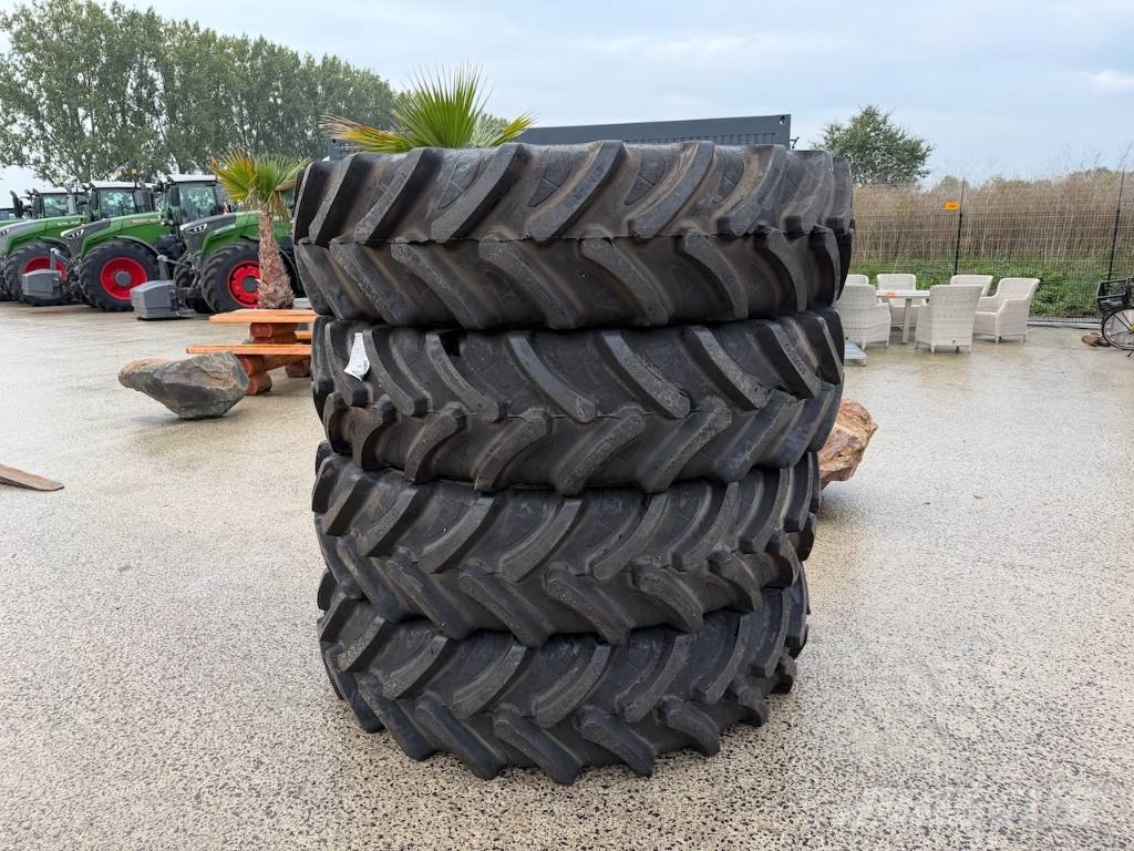 Agri banden / tires 520/85R42 set (4x) New Tyres, wheels and rims