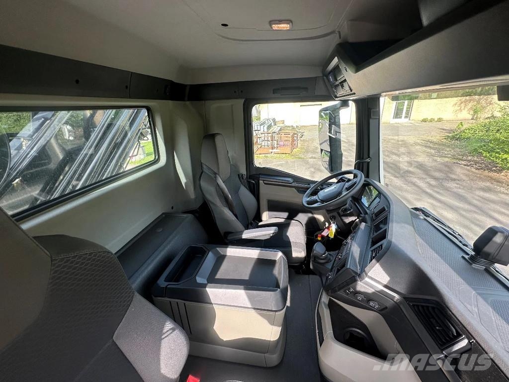 MAN TGS 35.520 TGS 35.520 8x4 Abrollkipper + Kran HIAB 工程吊钩车