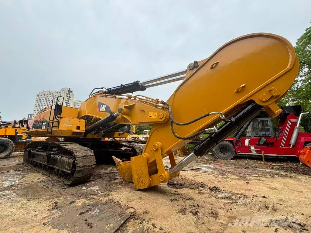 CAT 390 D L ME Raupenbagger