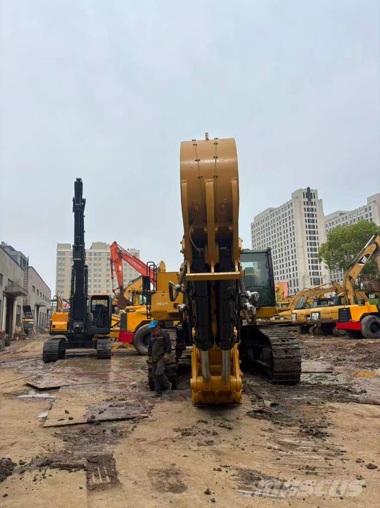 CAT 390 D L ME Raupenbagger