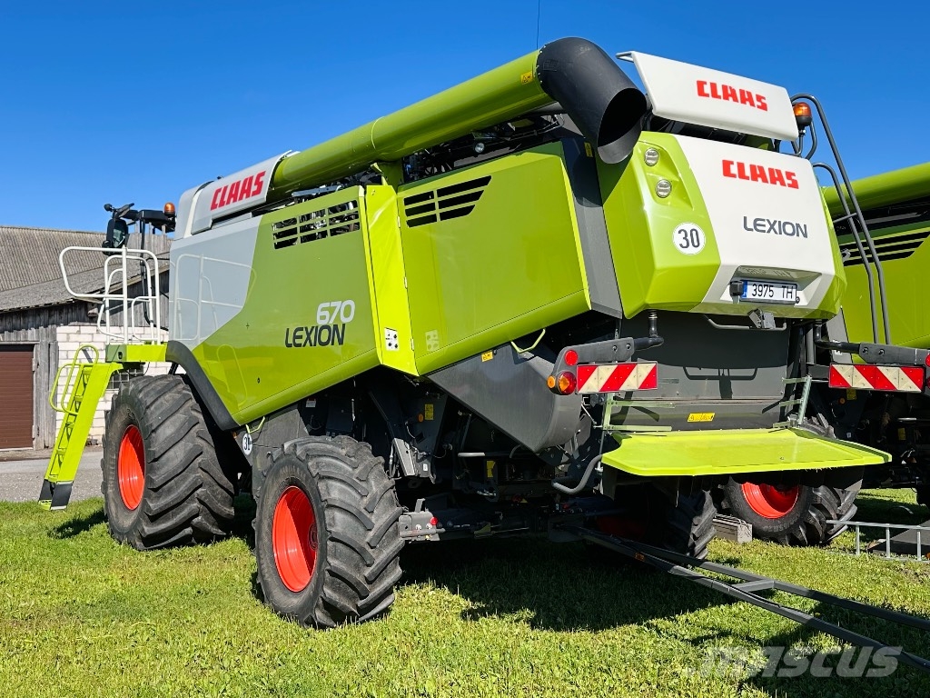 CLAAS Lexion 670 콤바인 수확기