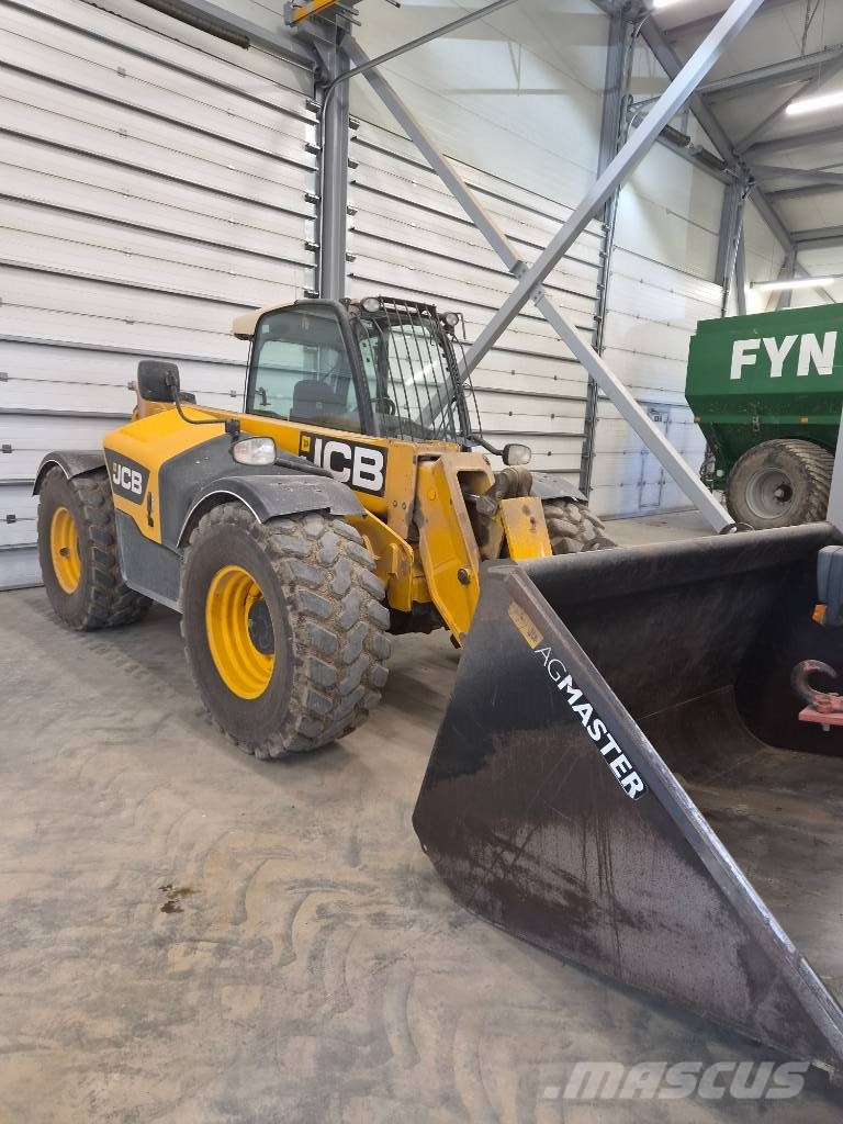 JCB 541-70 AGS Tarimsal teleskopik yükleyiciler