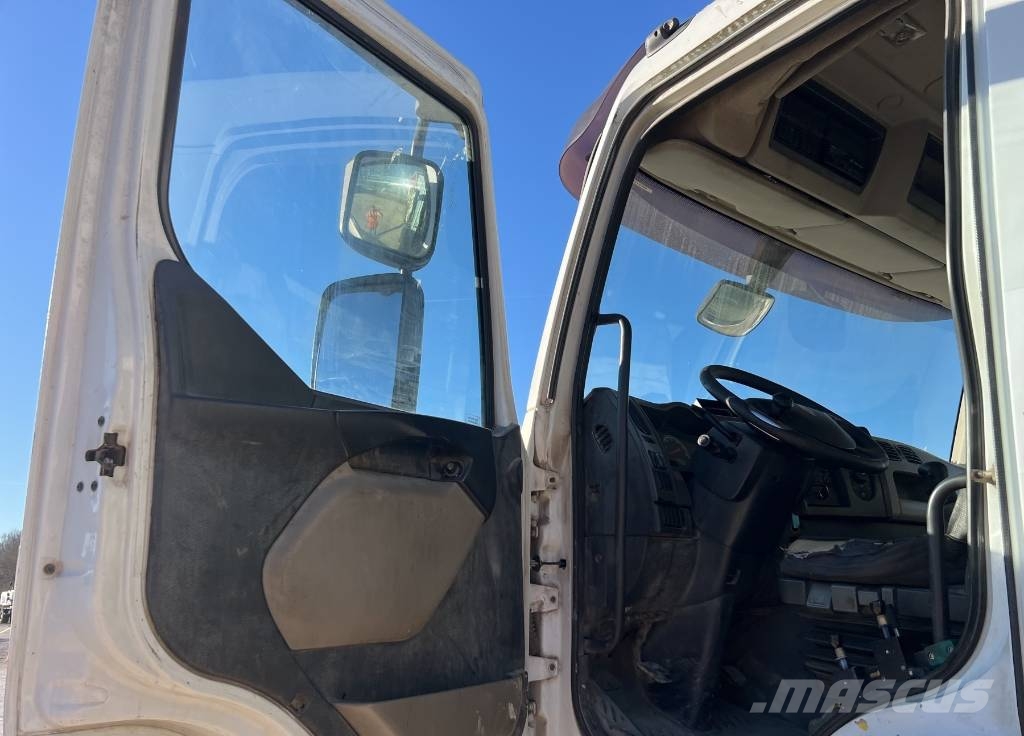 Renault Kerax 370 DXI Camiones bañeras basculantes o volquetes